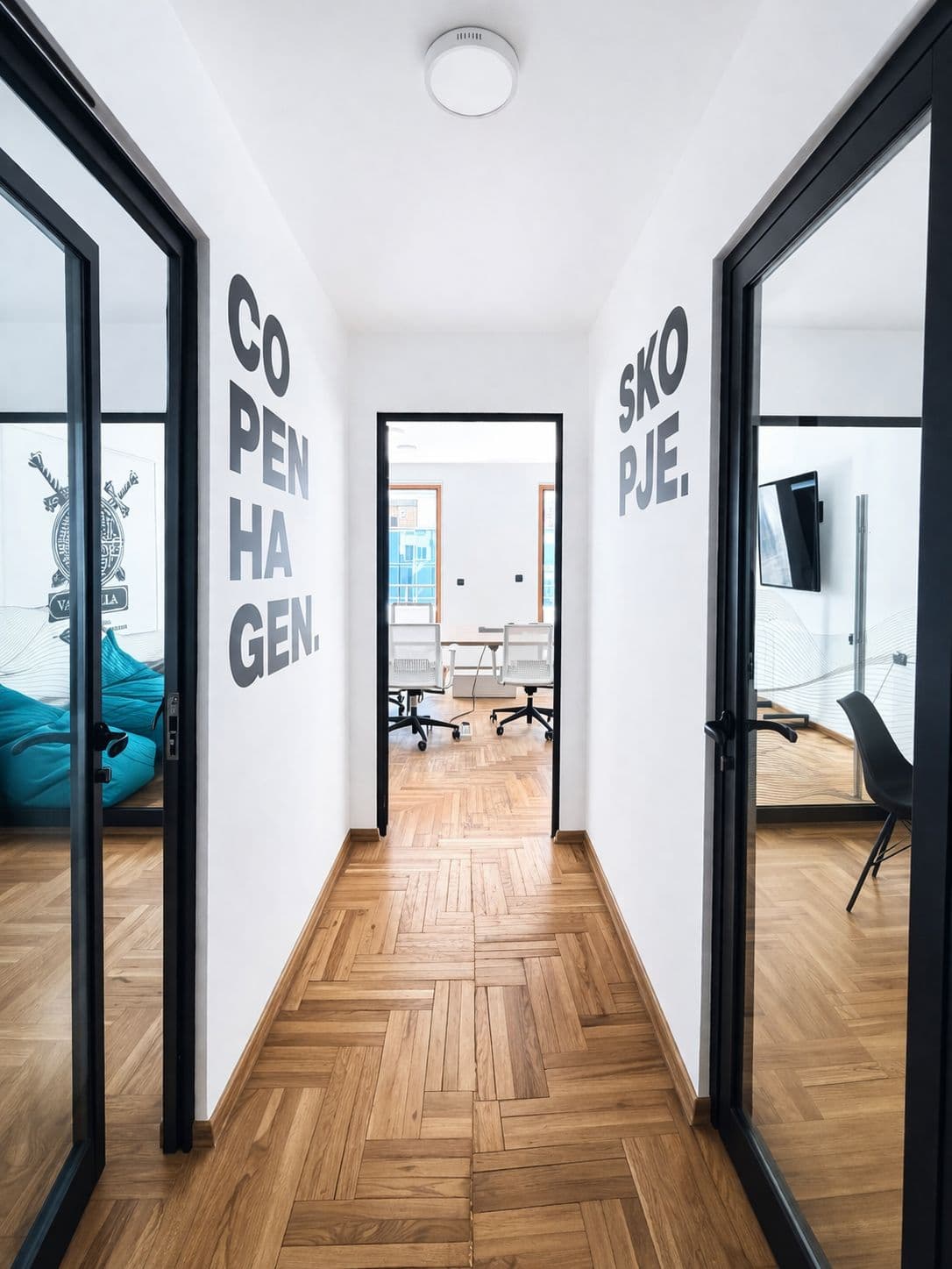 Се изнајмува деловен простор во Центар - 2