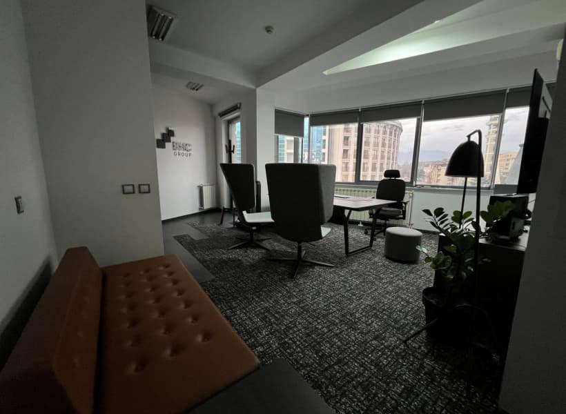 Деловен простор за продажба во Центар - За Продажба - Центар